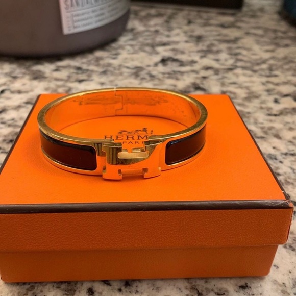 Authentic Used Hermes Clic Bracelete. - Picture 1 of 4